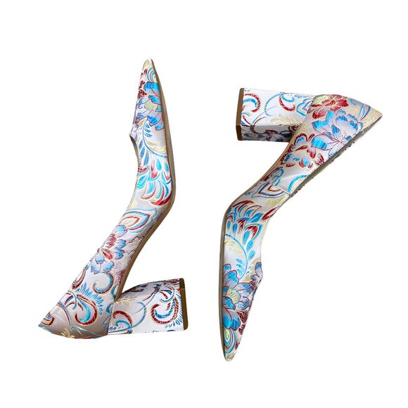 Marc Fisher Leather Red Blue White Floral Brocade Tapestry Chunky Block Heels 9 - Picture 2 of 6